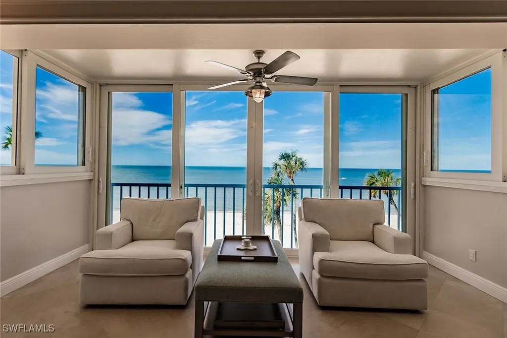 2885 Gulf Shore Boulevard N Naples FL 34103