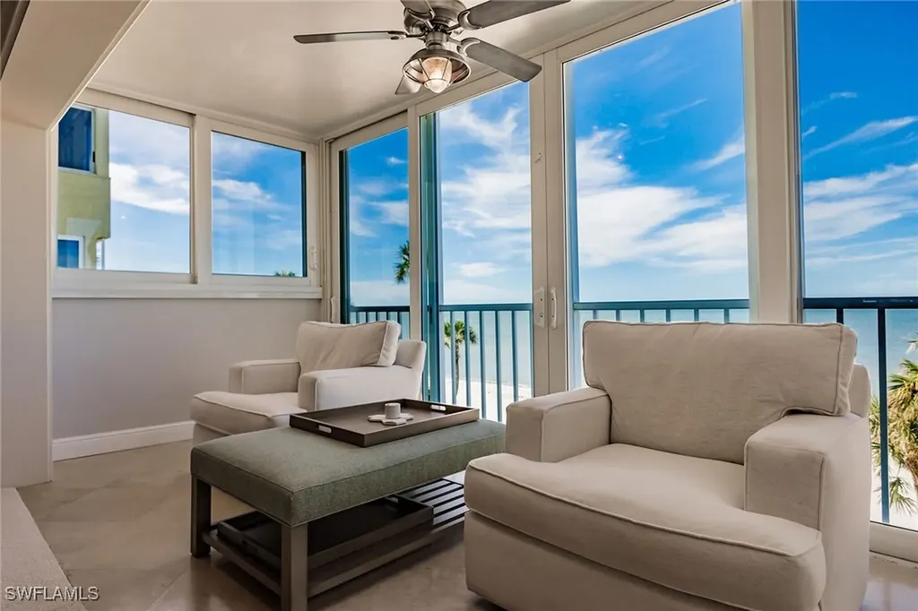 2885 Gulf Shore Boulevard N Naples FL 34103