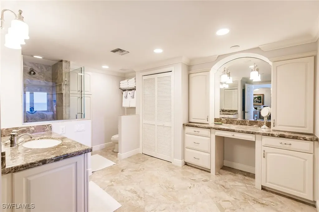 2885 Gulf Shore Boulevard N Naples FL 34103