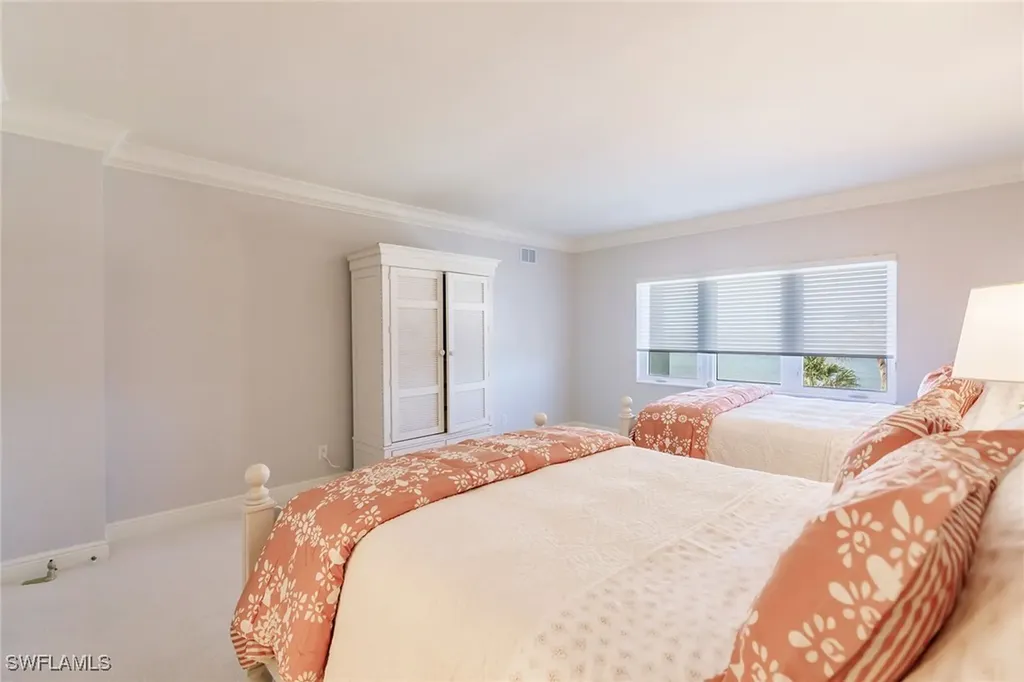 2885 Gulf Shore Boulevard N Naples FL 34103