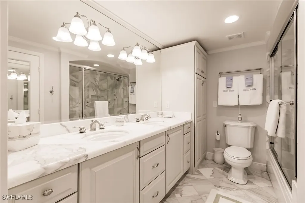 2885 Gulf Shore Boulevard N Naples FL 34103