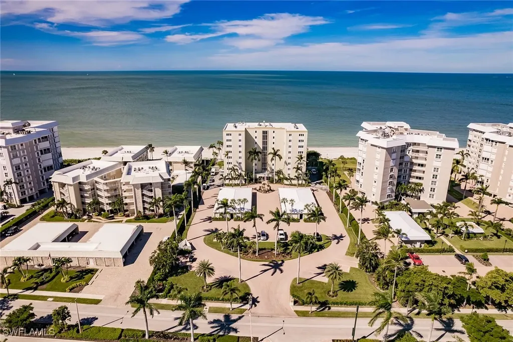2885 Gulf Shore Boulevard N Naples FL 34103
