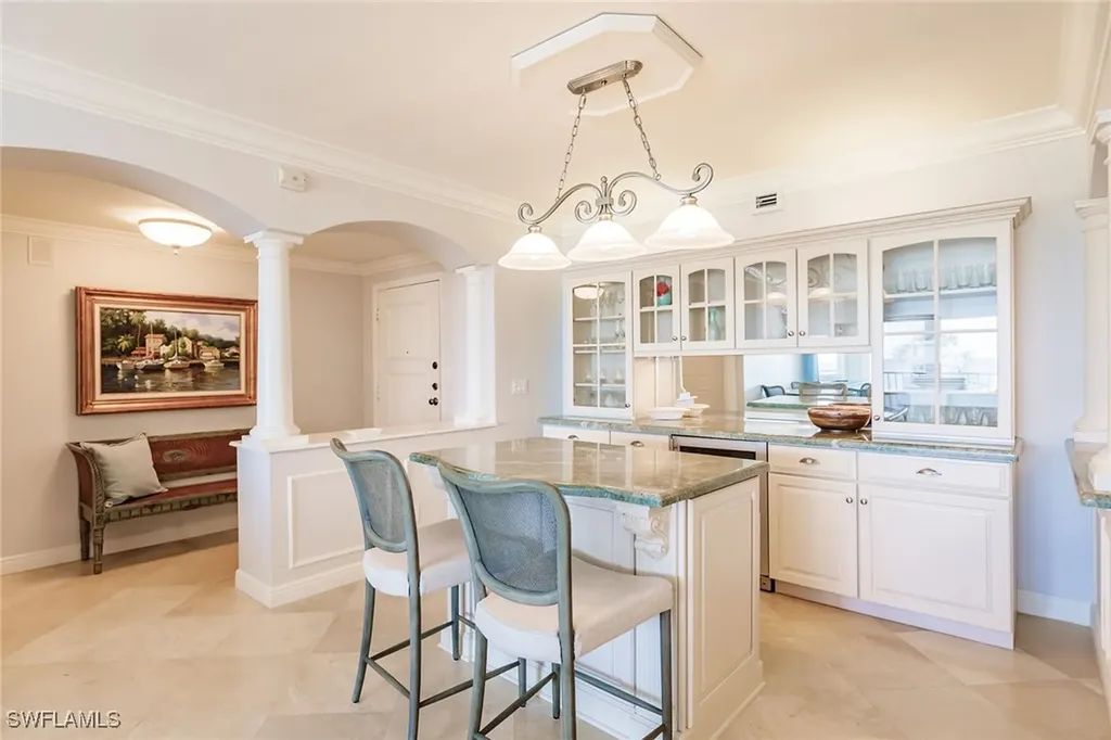 2885 Gulf Shore Boulevard N Naples FL 34103