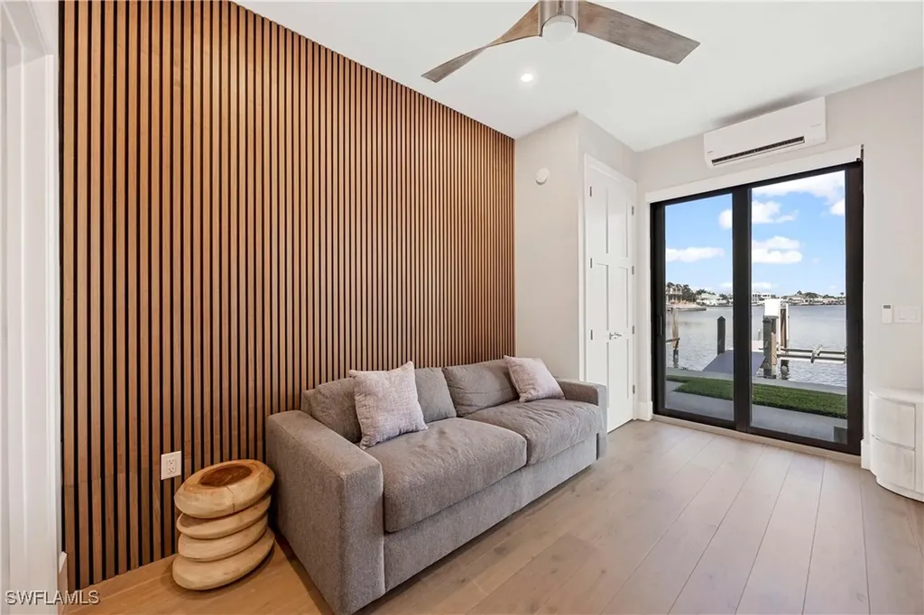 10420 Gulf Shore Drive Naples FL 34108