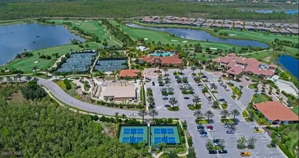 9397 Pocida Court Naples FL 34119