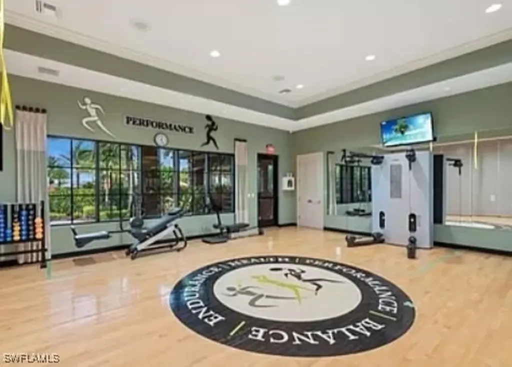 9397 Pocida Court Naples FL 34119