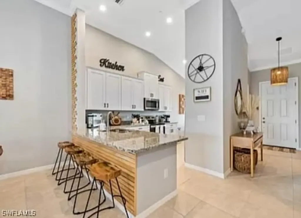 9397 Pocida Court Naples FL 34119
