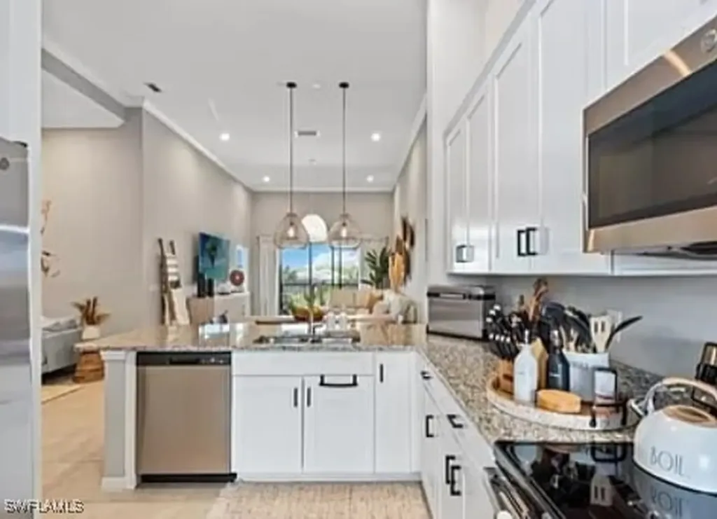 9397 Pocida Court Naples FL 34119
