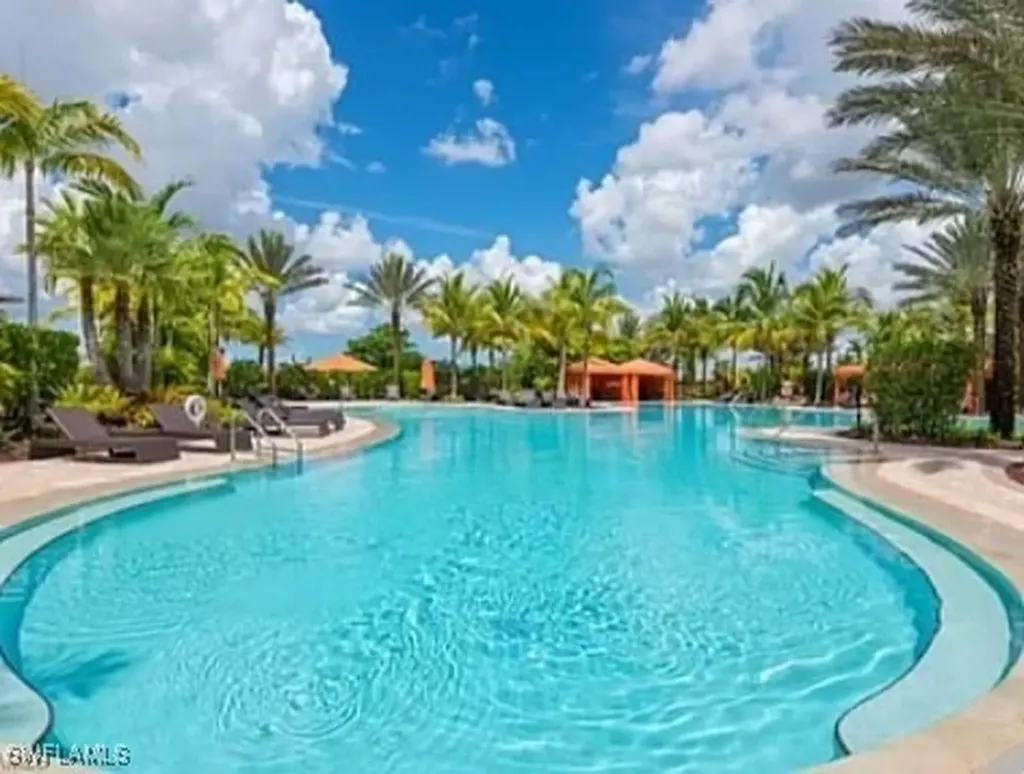 9397 Pocida Court Naples FL 34119