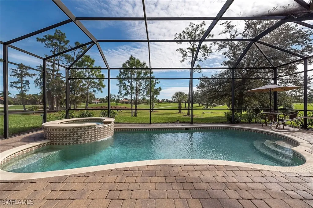7812 Valencia Court Naples FL 34113
