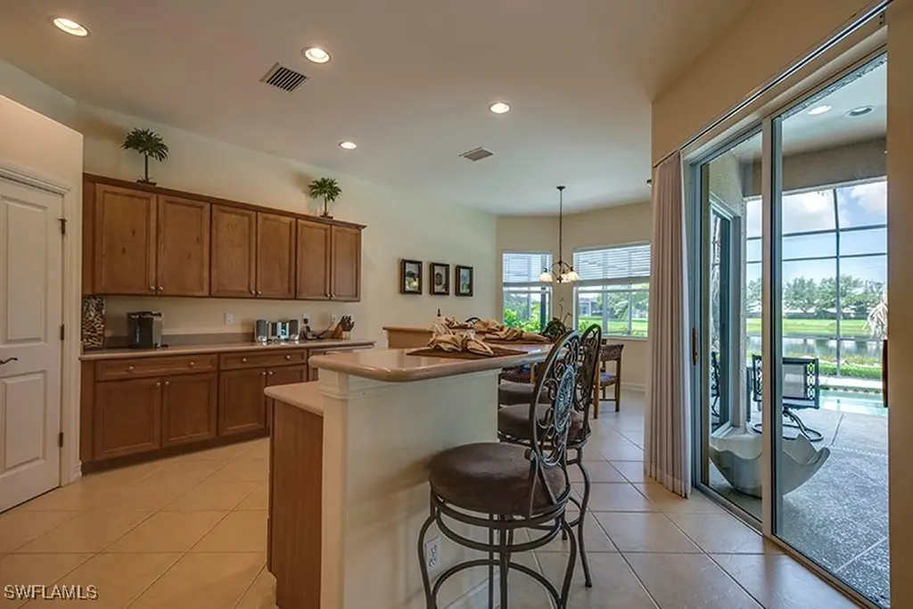6101 Dogleg Drive Naples FL 34113