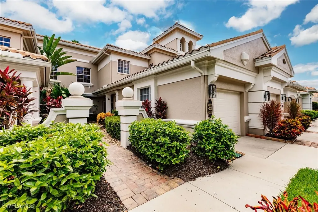 3910 Deer Crossing Court Naples FL 34114