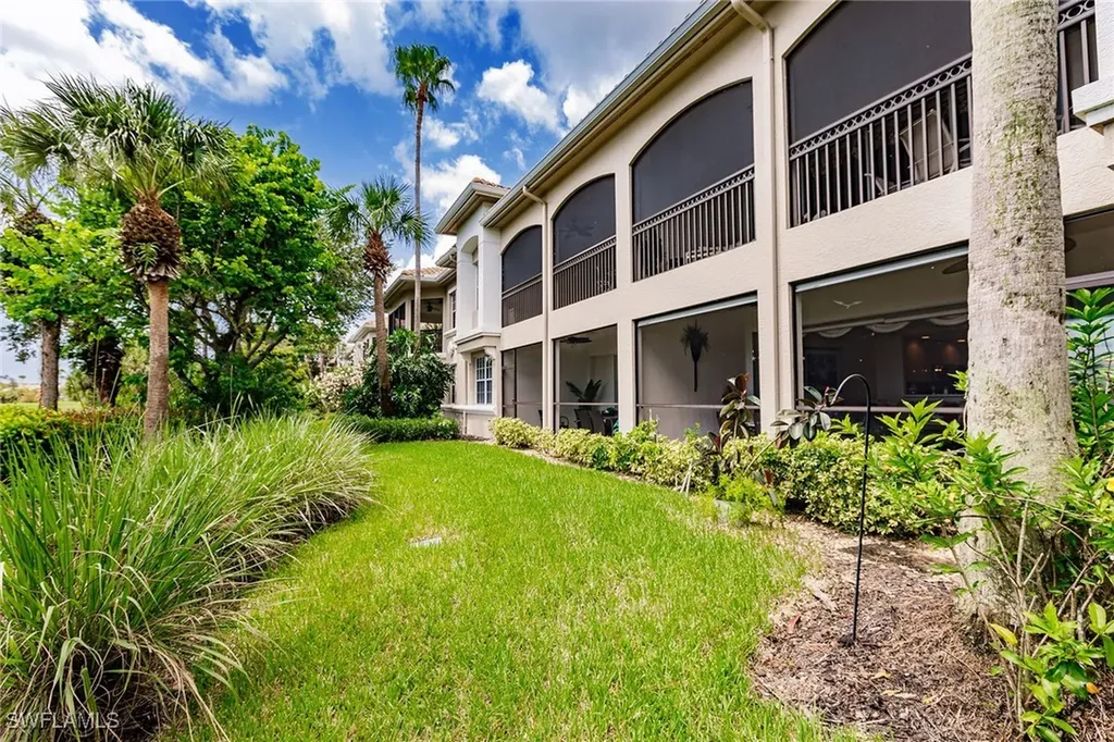 3910 Deer Crossing Court Naples FL 34114
