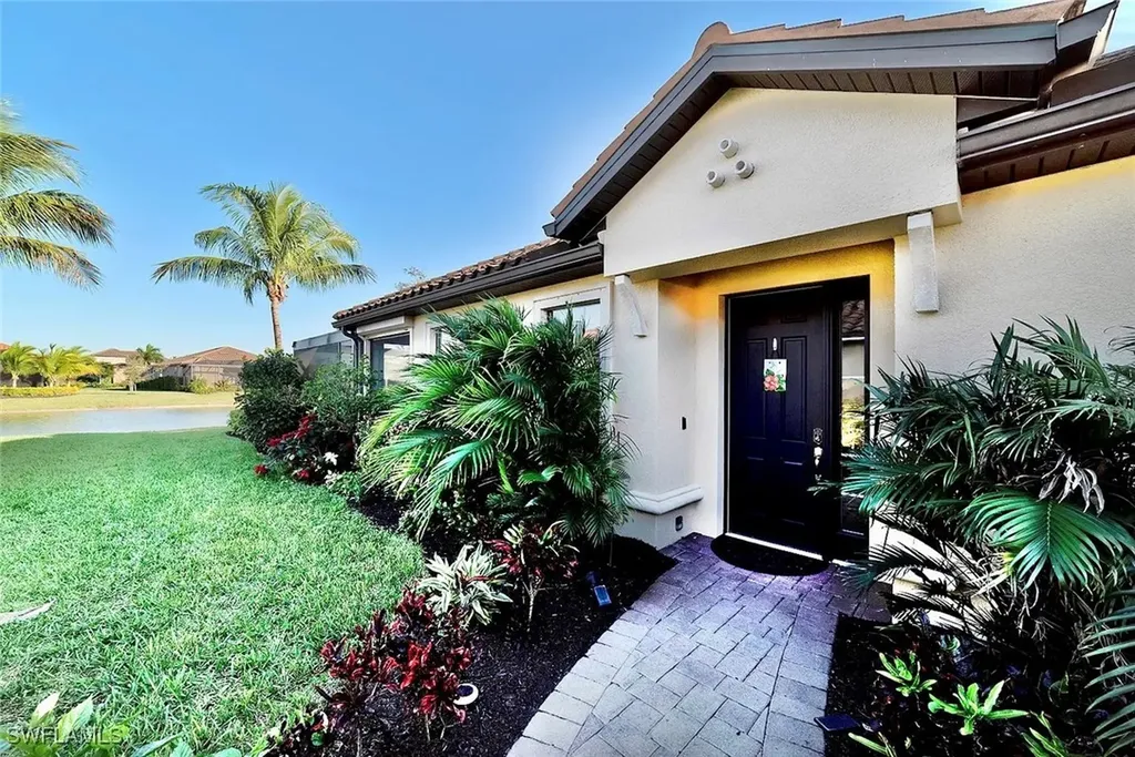 3280 Miyagi Lane Naples FL 34114