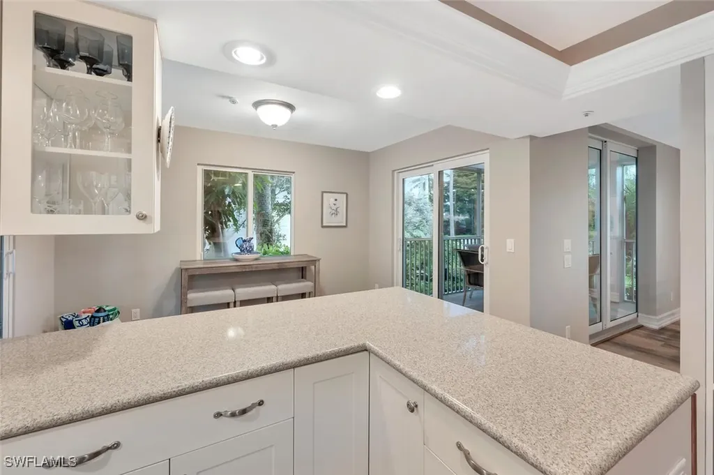 180 6th Avenue S Naples FL 34102