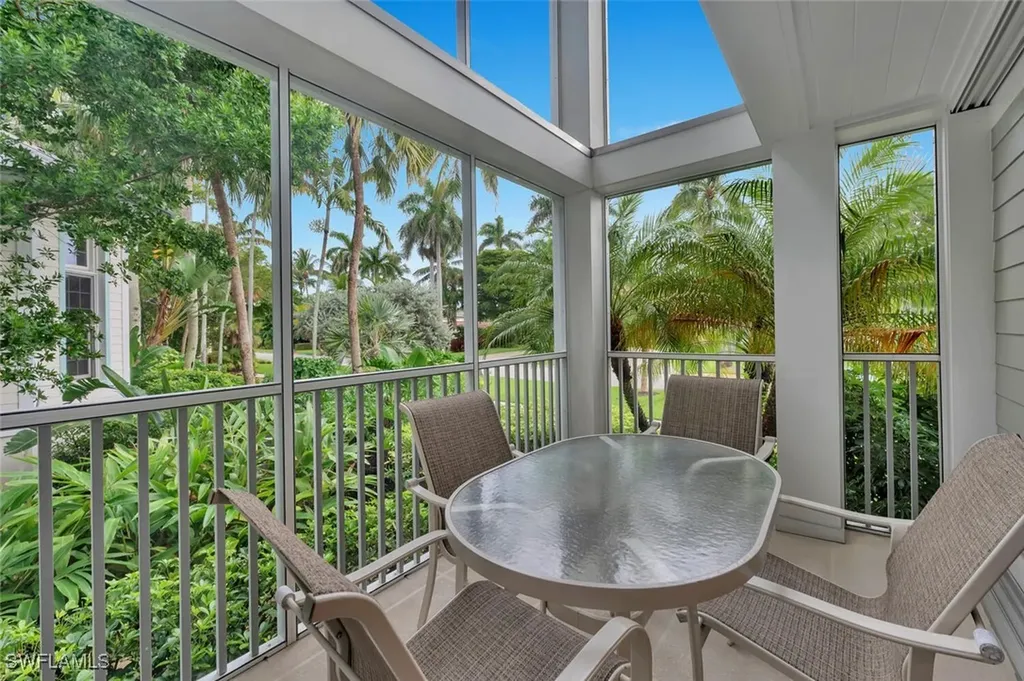 180 6th Avenue S Naples FL 34102