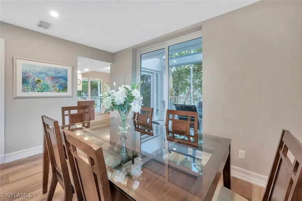180 6th Avenue S Naples FL 34102