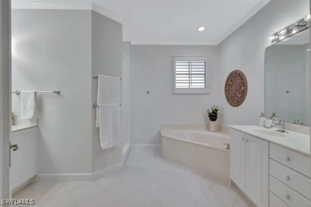 2185 Hawksridge Drive Naples FL 34105