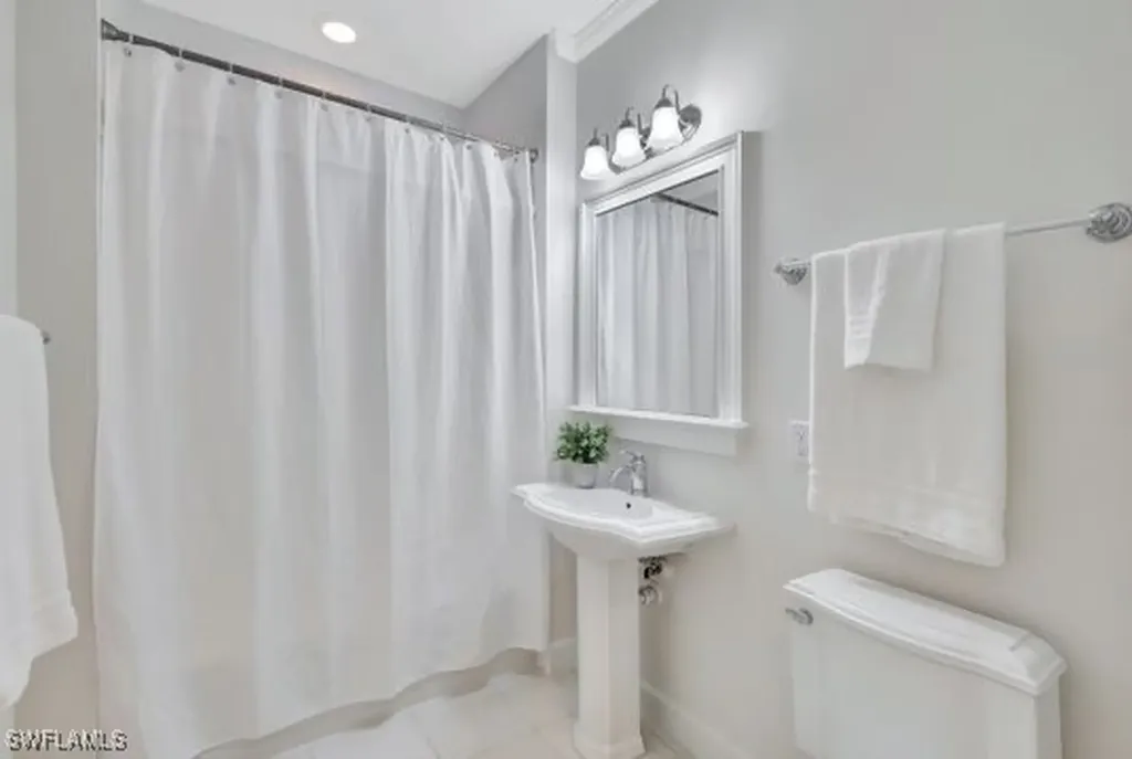 2185 Hawksridge Drive Naples FL 34105