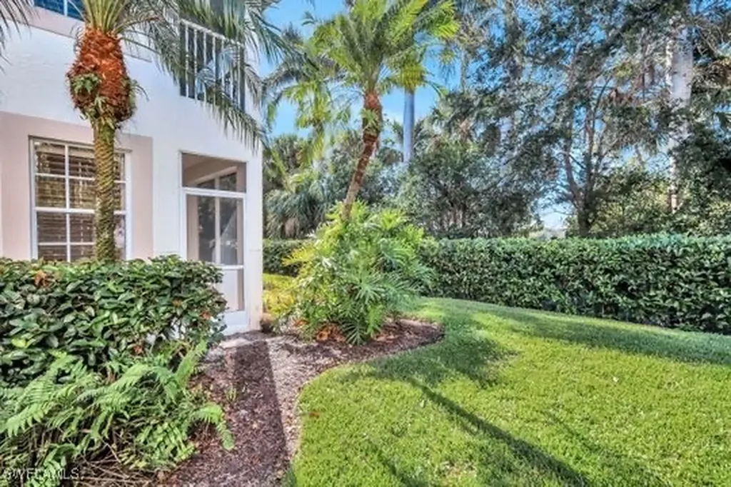 2185 Hawksridge Drive Naples FL 34105