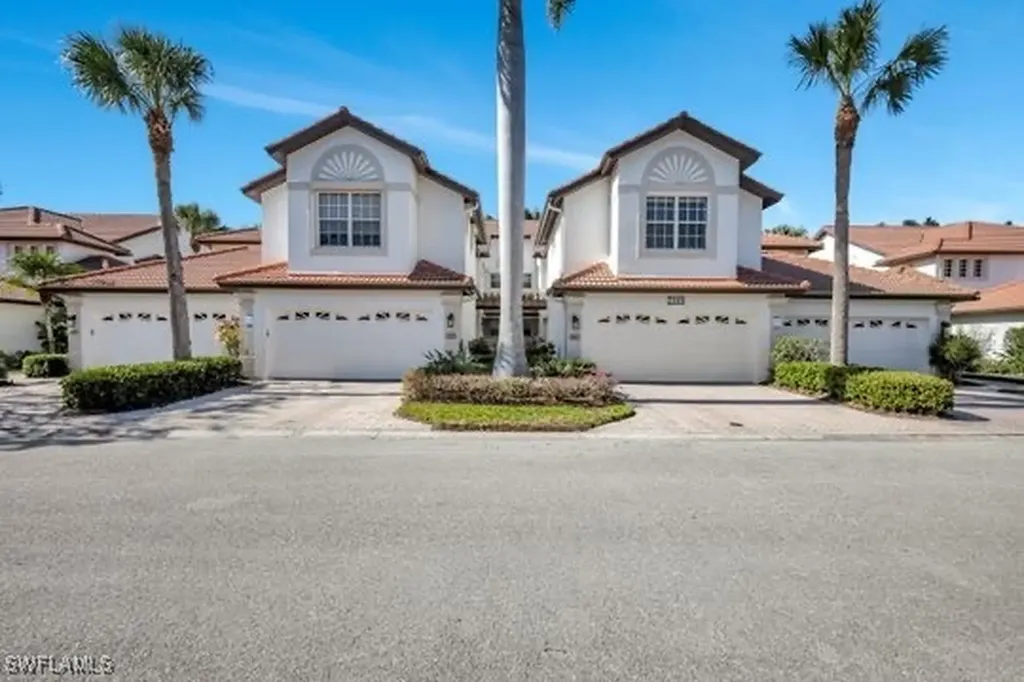 2185 Hawksridge Drive Naples FL 34105
