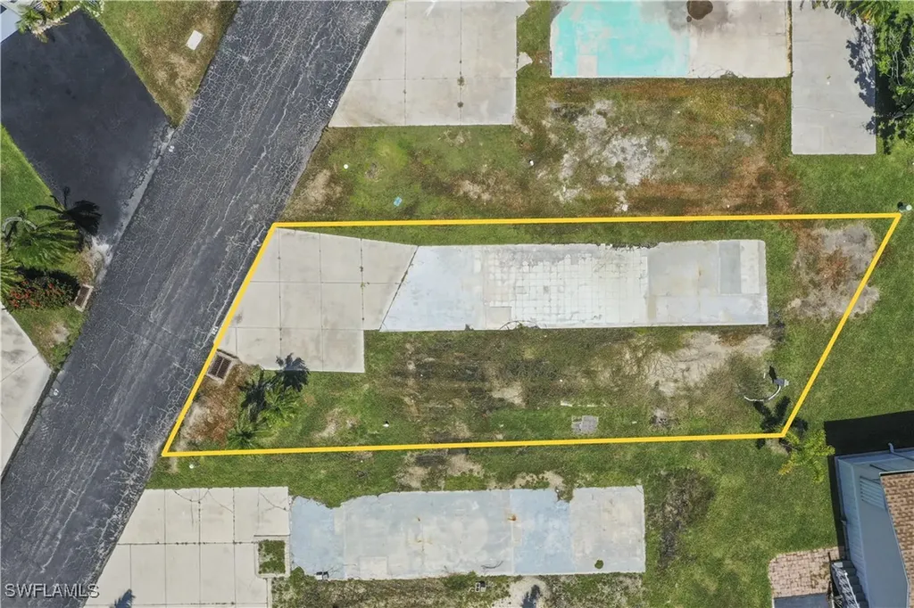 128 Cortez Way Fort Myers Beach FL 33931