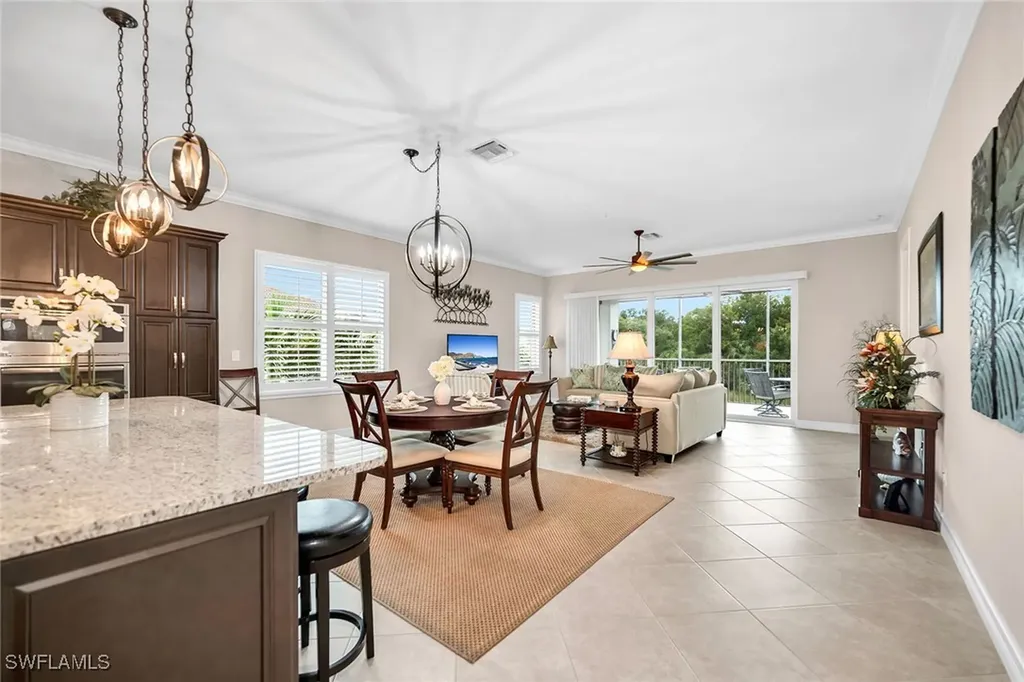 7813 Hawthorne Drive Naples FL 34113