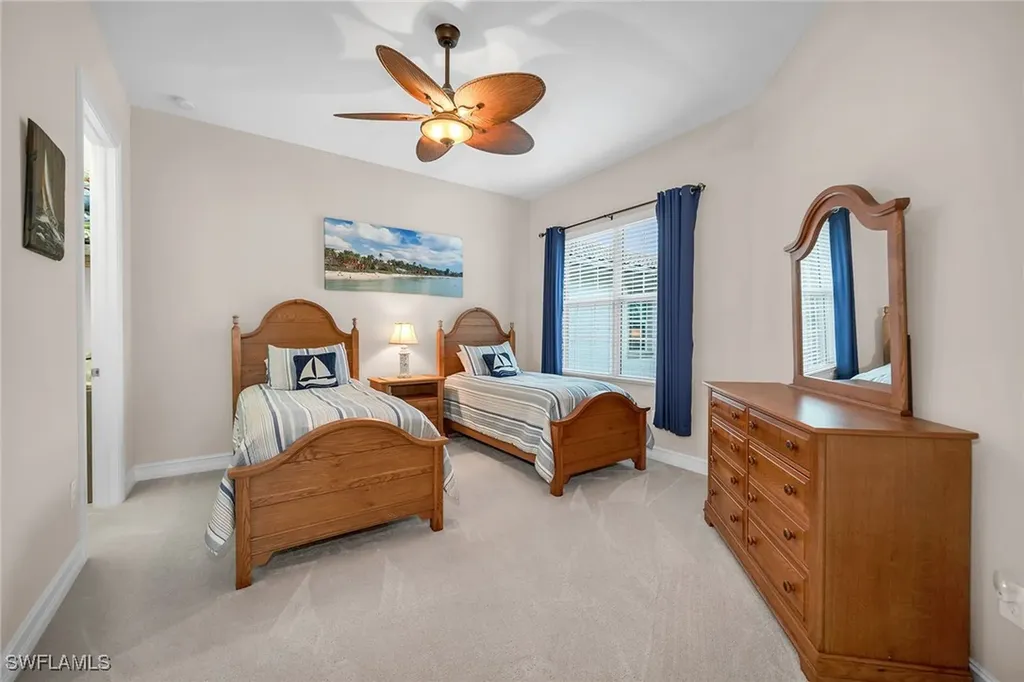 7813 Hawthorne Drive Naples FL 34113