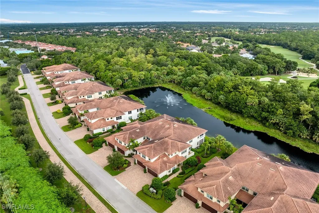 7813 Hawthorne Drive Naples FL 34113