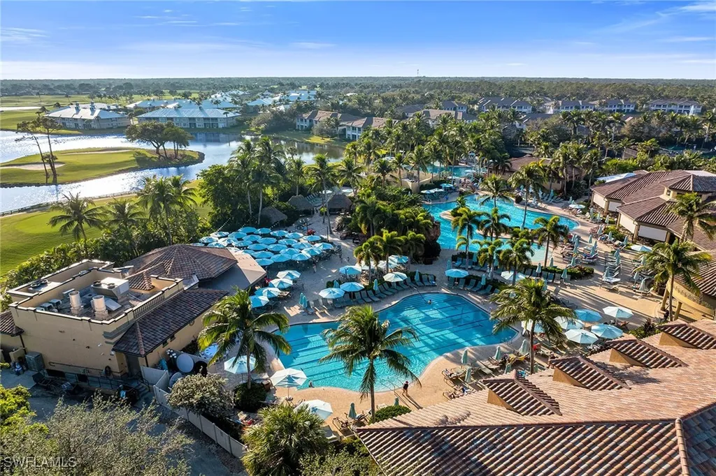 7813 Hawthorne Drive Naples FL 34113