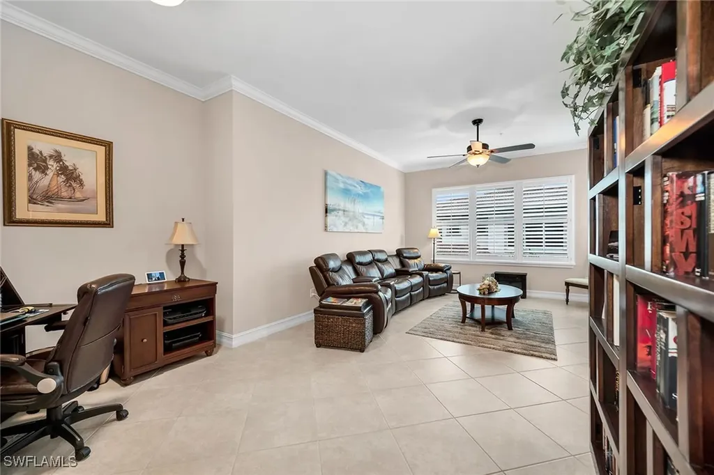 7813 Hawthorne Drive Naples FL 34113