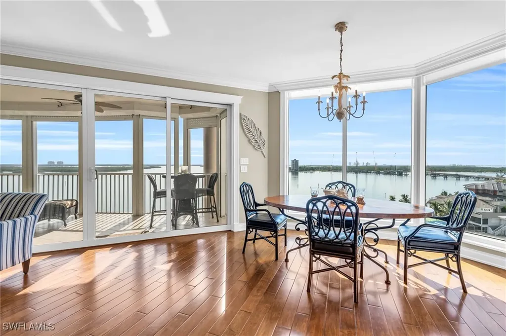 Fort Myers Beach FL, 4137 Bay Beach Lane, Unit 585