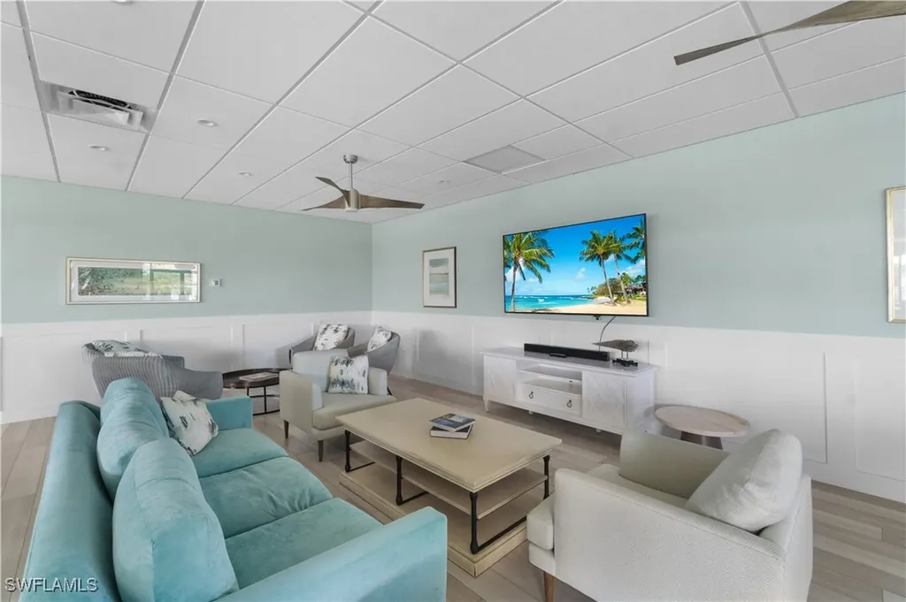 9715 Gulf Shore Drive Naples FL 34108
