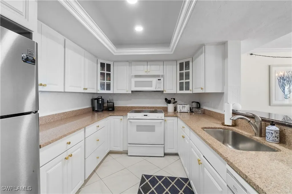 9715 Gulf Shore Drive Naples FL 34108