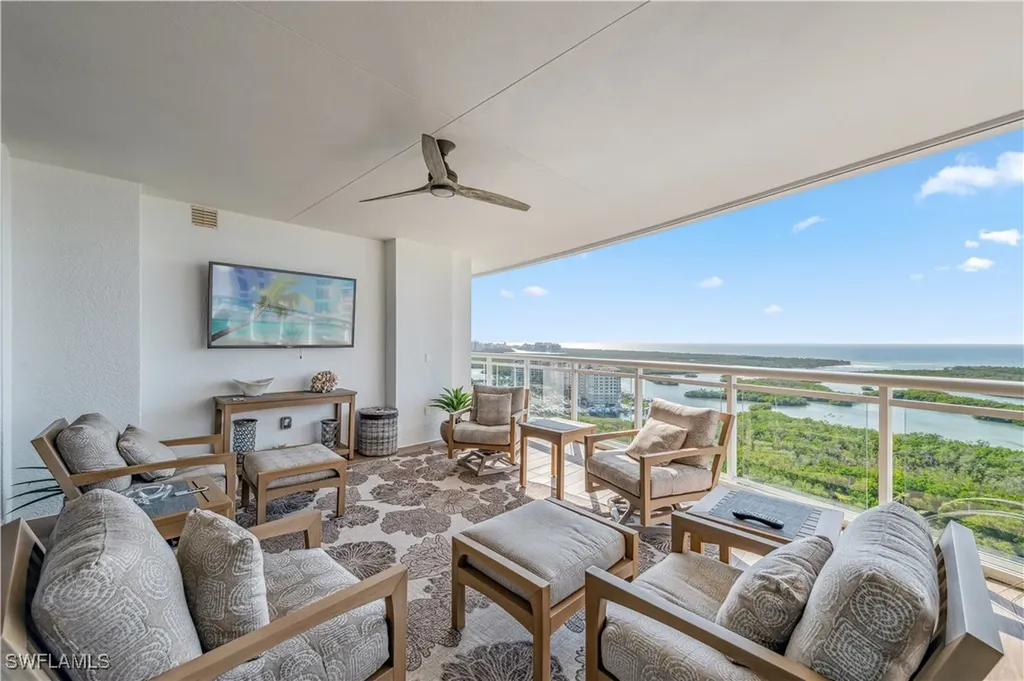 13915 Old Coast Road Naples FL 34110