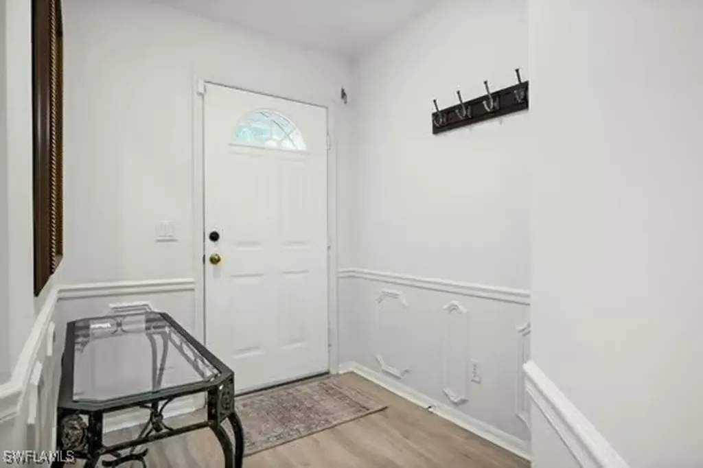 4878 Europa Drive Naples FL 34105