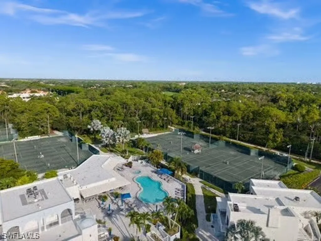 4878 Europa Drive Naples FL 34105