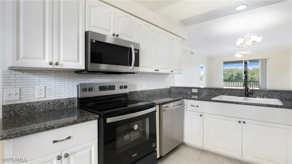 8600 Cedar Hammock Circle Naples FL 34112
