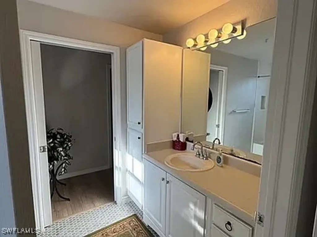 7905 Preserve Circle Naples FL 34119