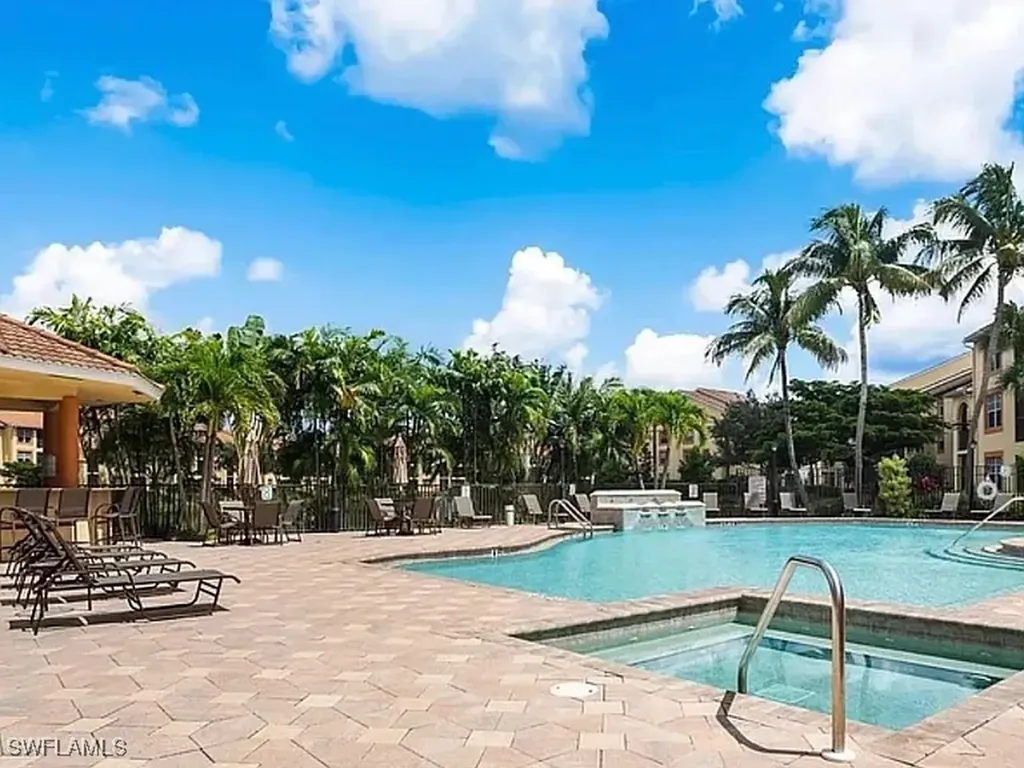 7905 Preserve Circle Naples FL 34119