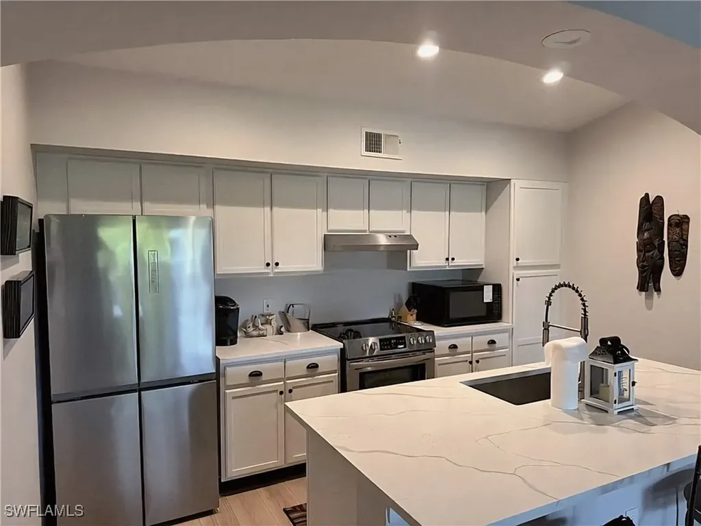 7905 Preserve Circle Naples FL 34119