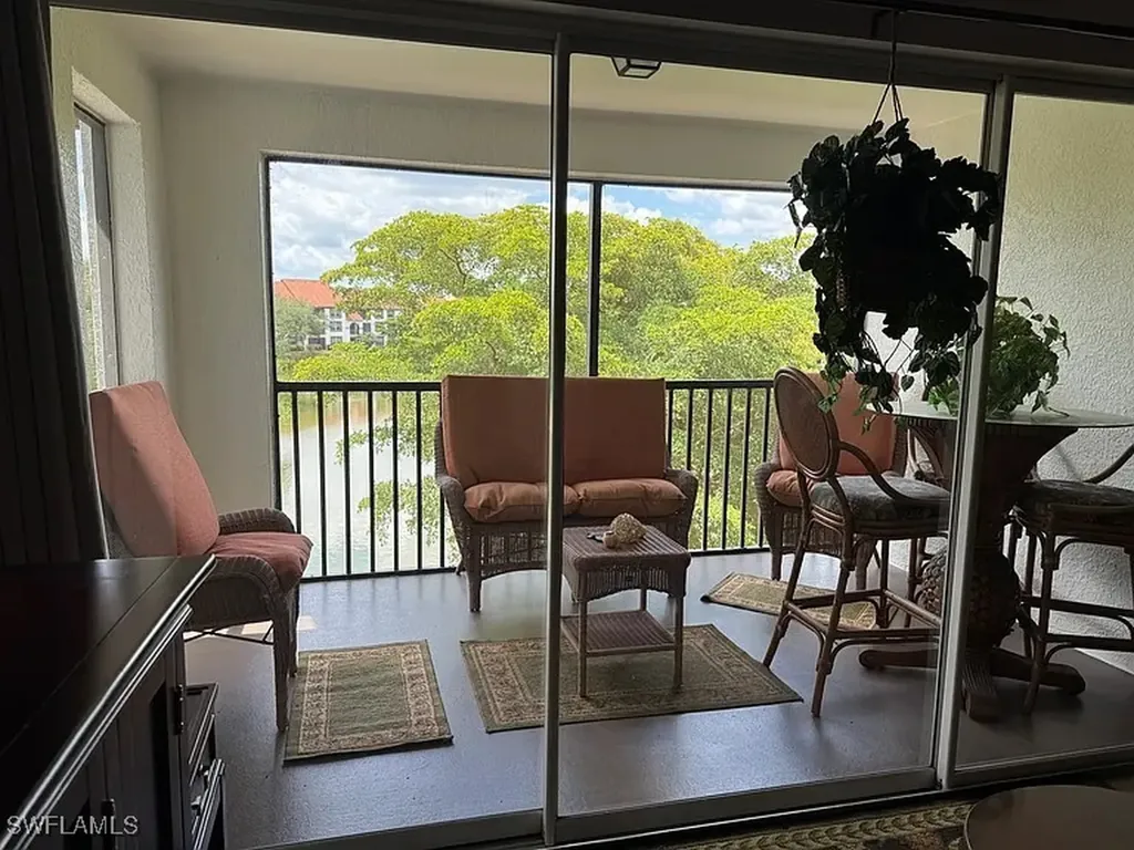 7905 Preserve Circle Naples FL 34119