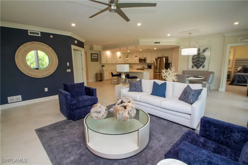 172 Indies Drive E Naples FL 34114