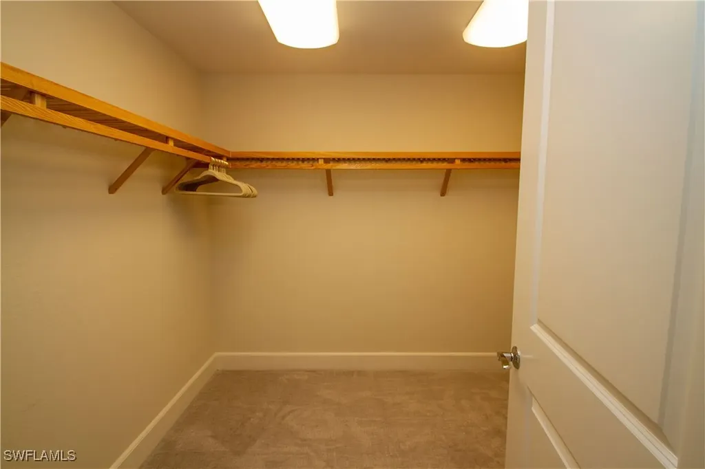 172 Indies Drive E Naples FL 34114