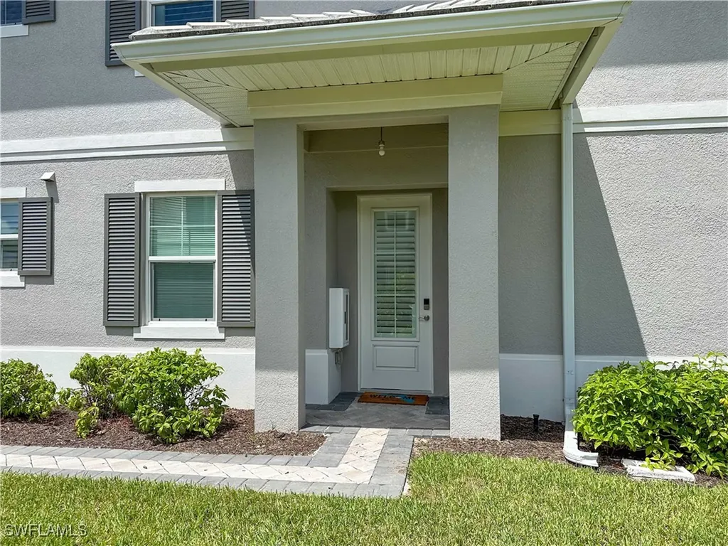 172 Indies Drive E Naples FL 34114
