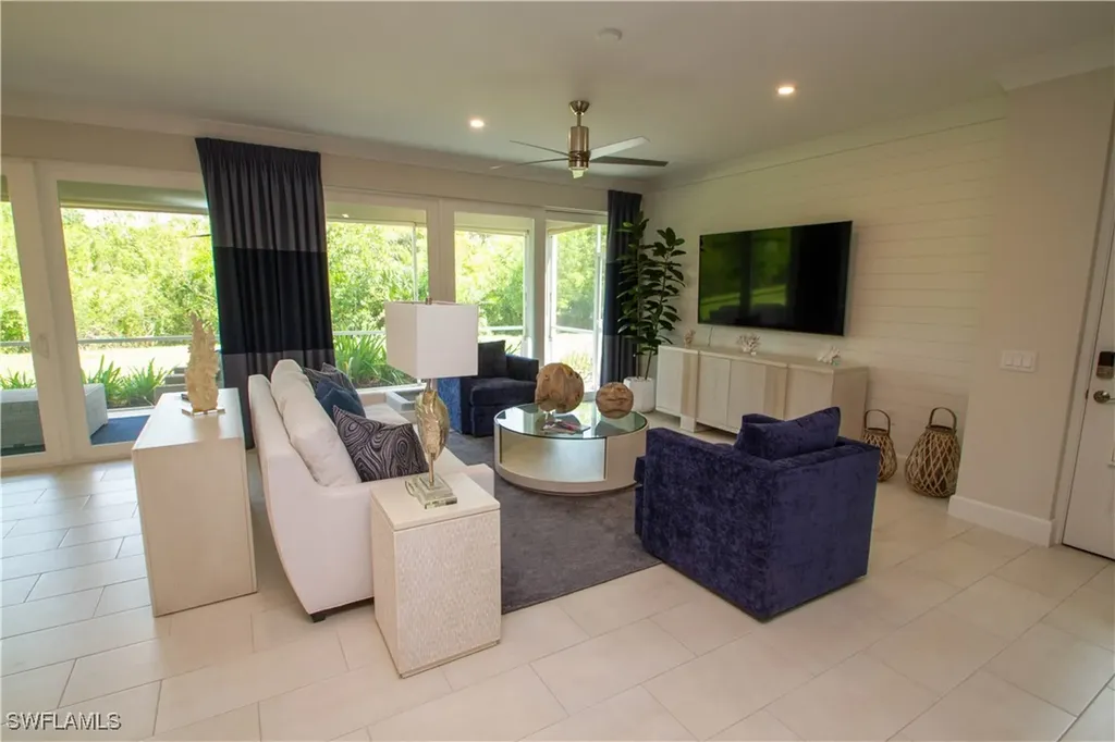 172 Indies Drive E Naples FL 34114