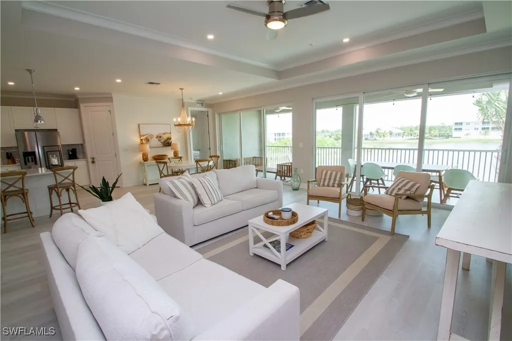 251 Indies Drive E Naples FL 34114