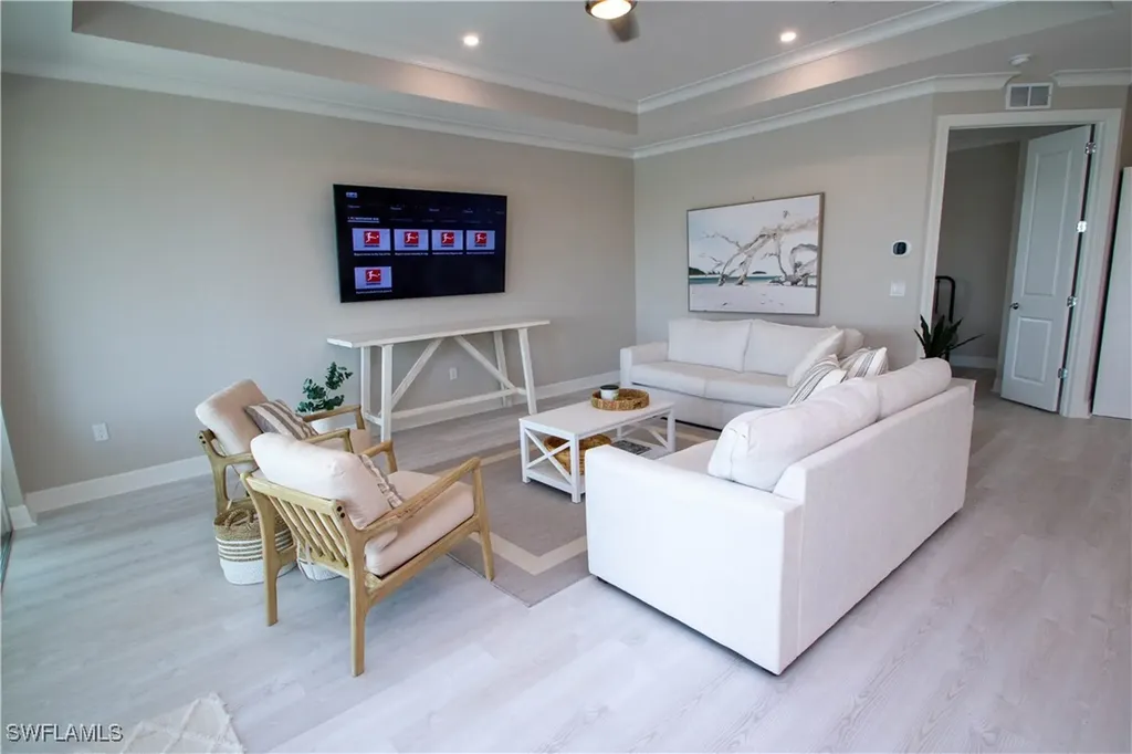 251 Indies Drive E Naples FL 34114