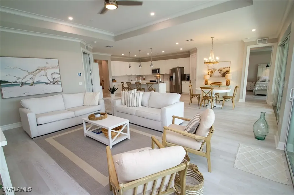 251 Indies Drive E Naples FL 34114