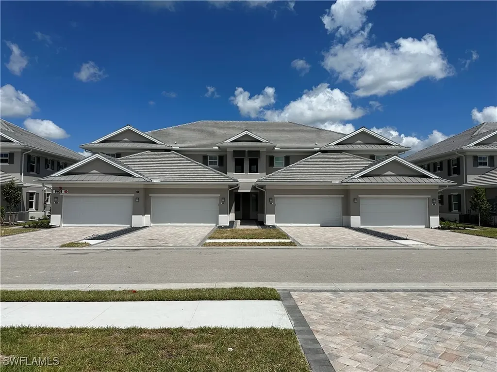 251 Indies Drive E Naples FL 34114